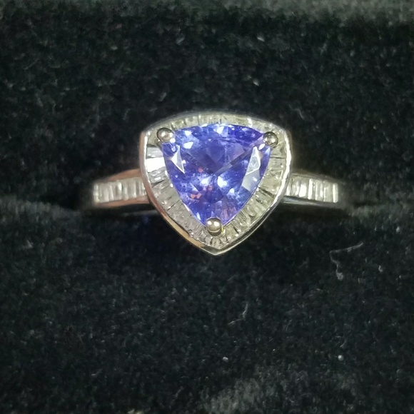 14k AAA Tanzanite Diamond Ring - Picture 3 of 5